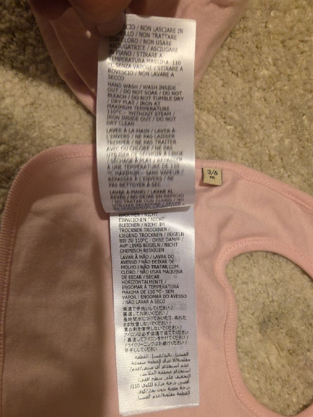 Gucci Pink Baby Hat and Bib Set with Signature Green-Red Stripe - Picture 7 of 10